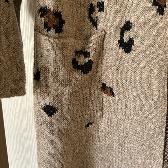NWT Nine West duster cardigan, leopard print. Size small. - Picture 4 of 4